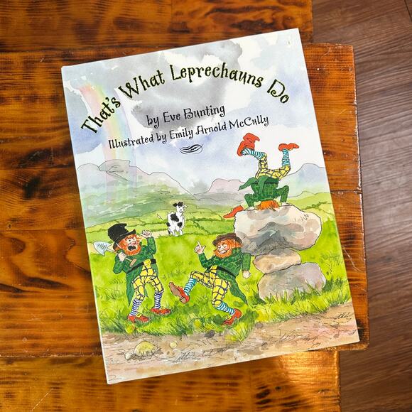 Vintage 2005 That's What Leprechauns Do Paperback Book - Picture 1 of 9